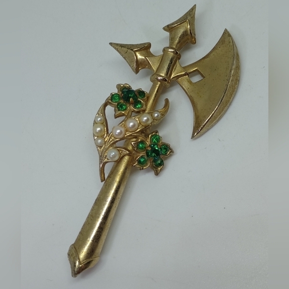 Coro Jewelry - * vintage signed Coro Pegasus battle axe pin brooch faux pearls